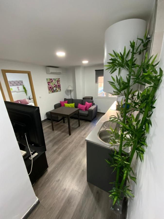 Reyna Apartamentos Málaga Exterior foto
